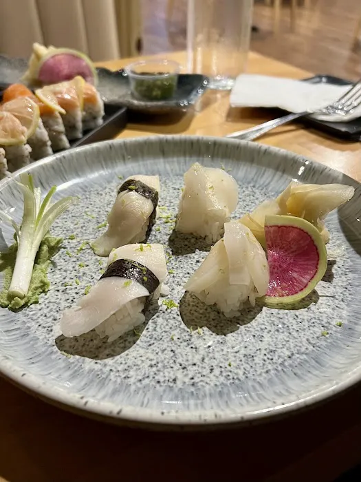 Sage Sushi Lounge Picture 4