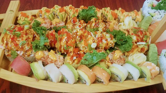 Fusión Sushi & Pho Picture 3