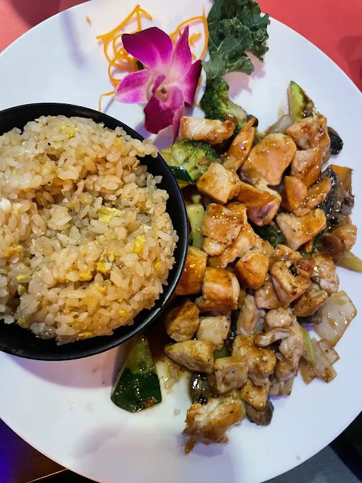 U-YEE SUSHI & GRILL Picture 4