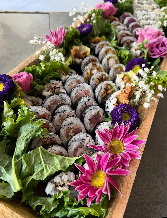 Tsunami Sushi & Hibachi Picture 9