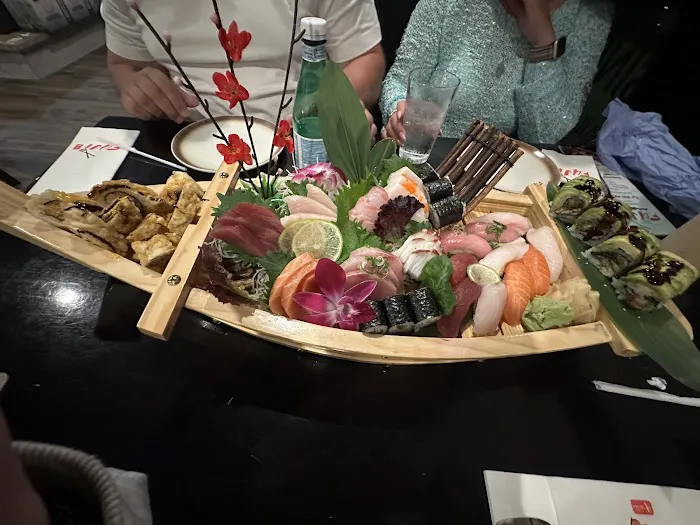 Fuji Sushi Hibachi noodles Picture 2