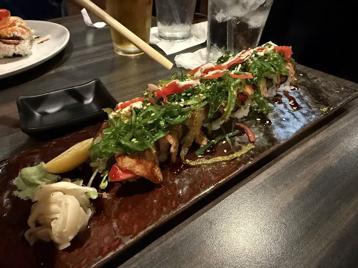 MAKS Asian Kitchen & Sushi Picture 9