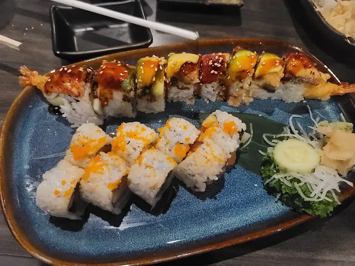 MAKS Asian Kitchen & Sushi Picture 10