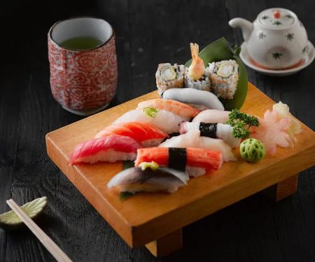 U-Yee Sushi & Grill