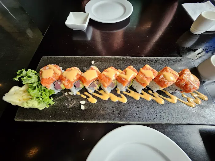 Maguro Sushi & Steak House Picture 4