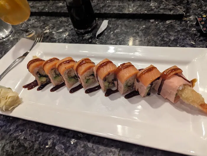 Maguro Sushi & Steak House Picture 3