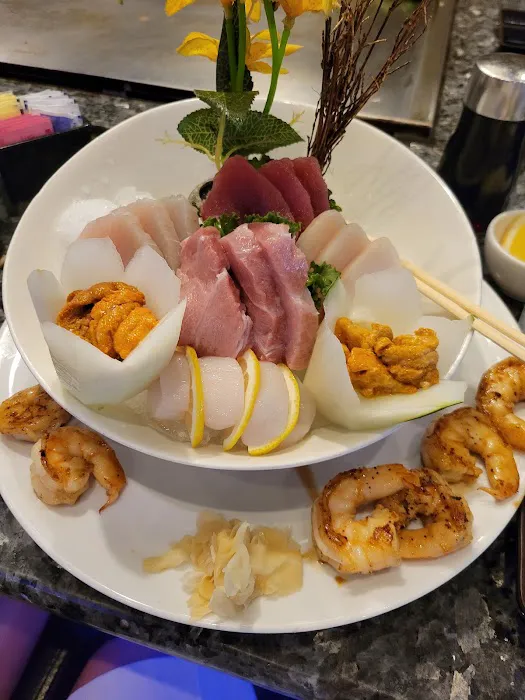 Maguro Sushi & Steak House Picture 10
