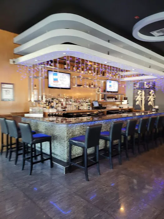 Maguro Sushi & Steak House Picture 7