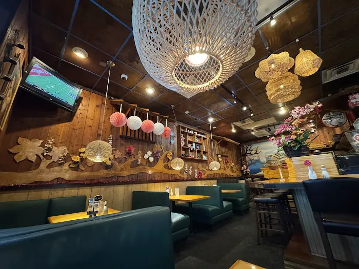 Sushi-Thai of Naples Picture 3