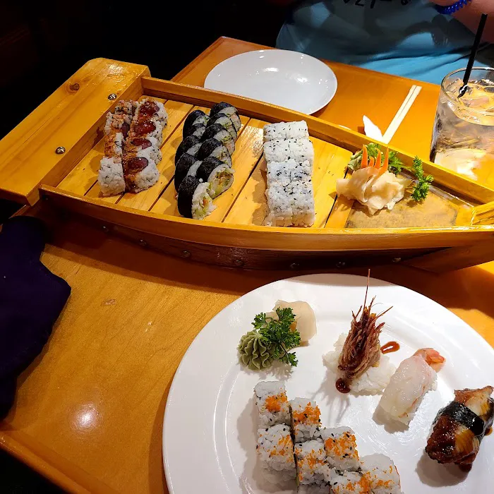 Sushi-Thai of Naples Picture 4