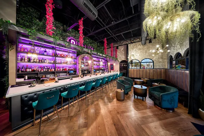District Sushi Bar Picture 6
