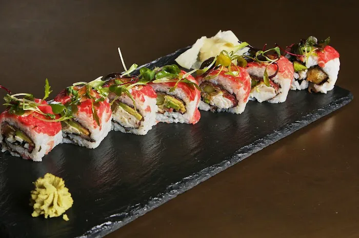 District Sushi Bar Picture 3