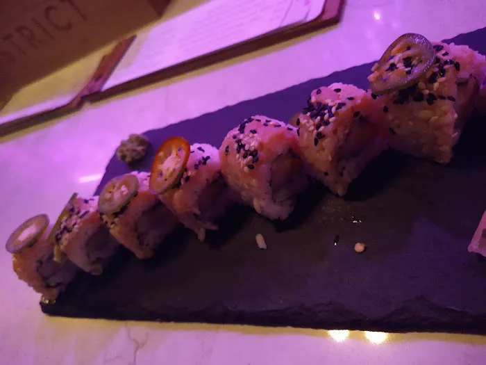 District Sushi Bar Picture 5