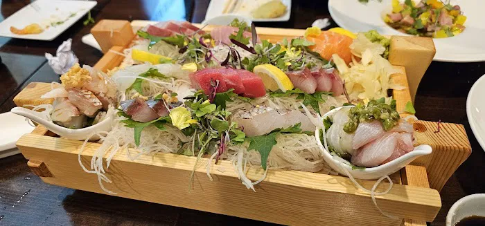 Fuji Sushi Picture 3