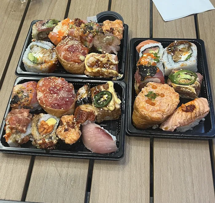 FOB Sushi Bar Picture 7