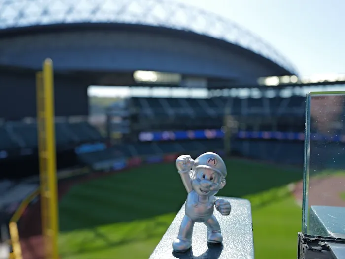 Tamari Bar at T-Mobile Park Picture 6