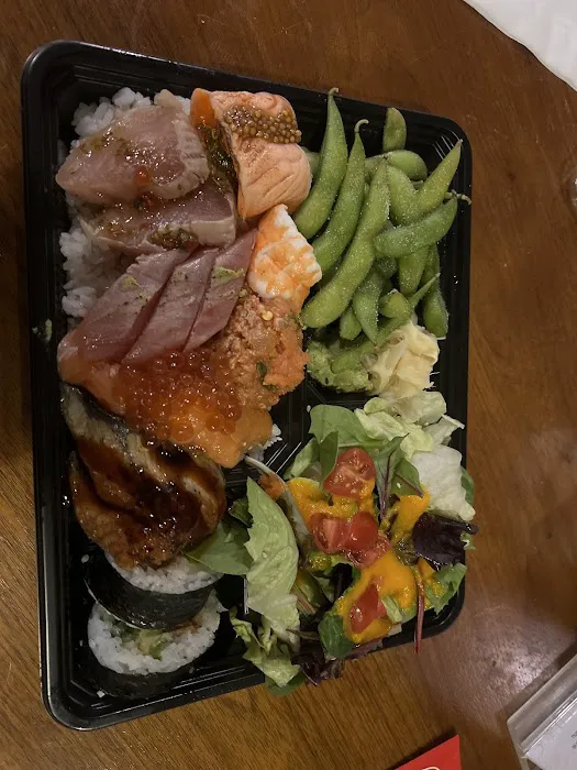 Mikan Sushi Bento Picture 2