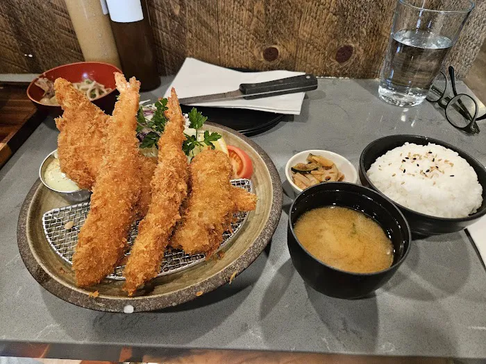 Kobuta & Ookami Katsu and sake house Picture 5