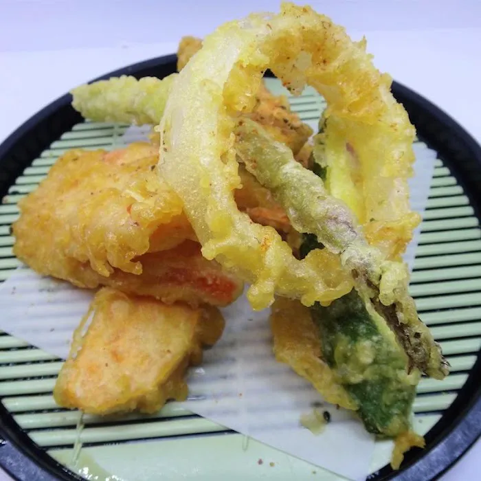 Star Sushi & Bar Picture 1