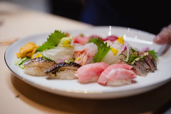 Hummingbird Sushi Picture 9