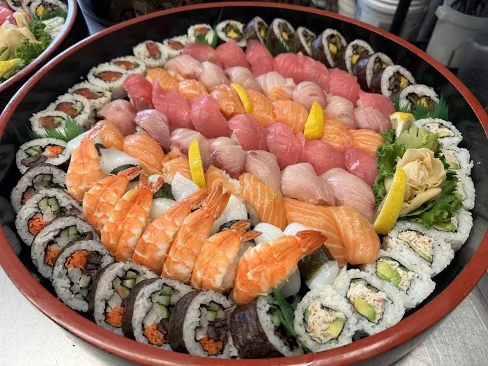 Hiroshi's Take-out & Deli Picture 6
