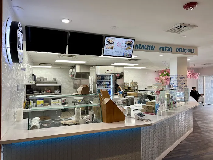 IJ Sushi Burrito - UW Picture 7