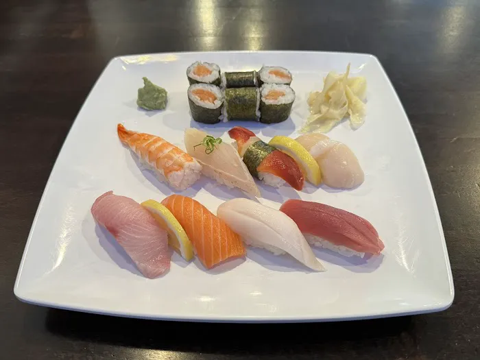 Sam's Sushi Bar & Grill Picture 1