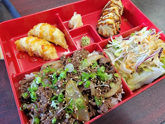 Momoya Sushi & Bento Picture 7