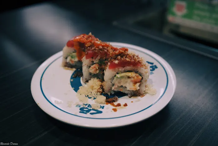 Kura Revolving Sushi Bar Picture 6