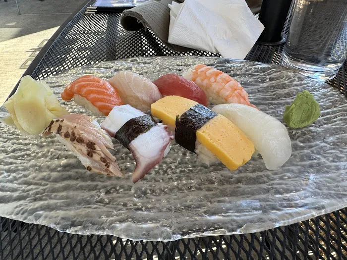 Sushi Cafe Picture 6