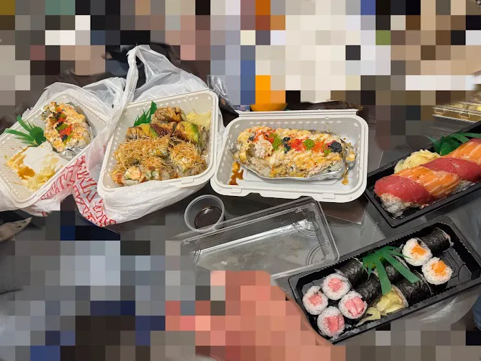Sushi In Joy Picture 4