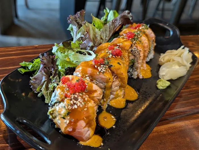 Greenlake Sushi and Roll Picture 4