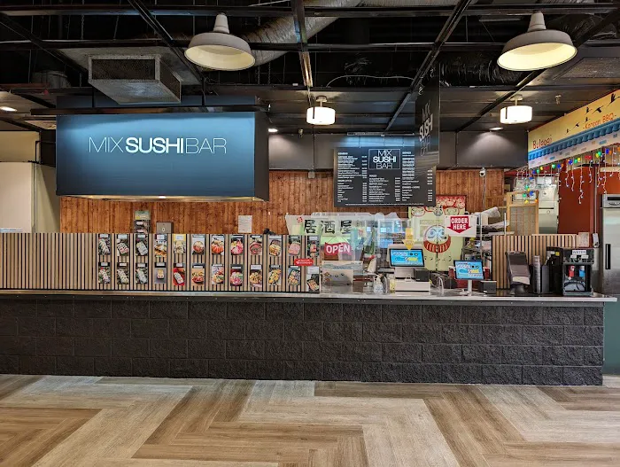 Mix Sushi Bar Picture 1