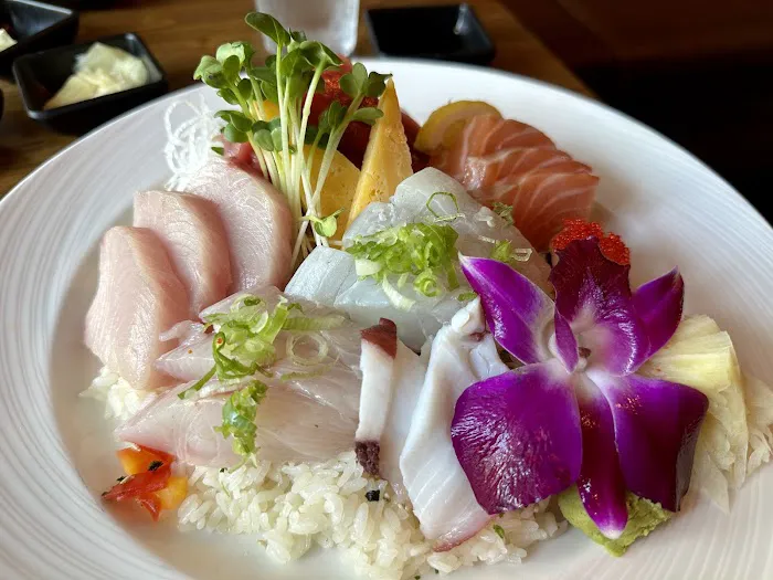 AJI Sushi & Grill Picture 9