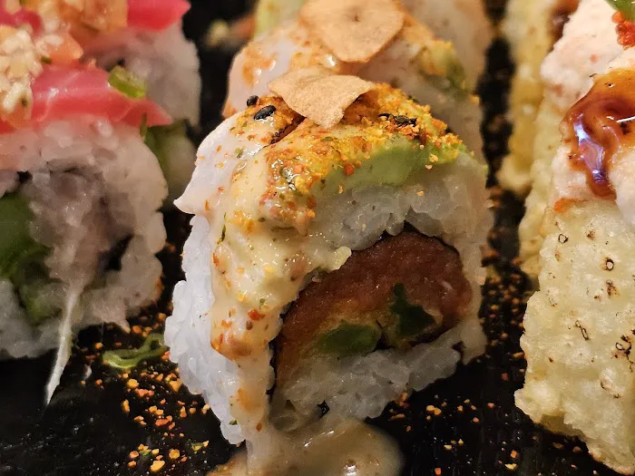 KIWAMI Sushi Bar & Sake House Picture 6