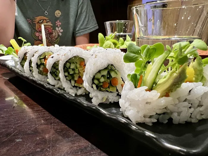 KIWAMI Sushi Bar & Sake House Picture 10