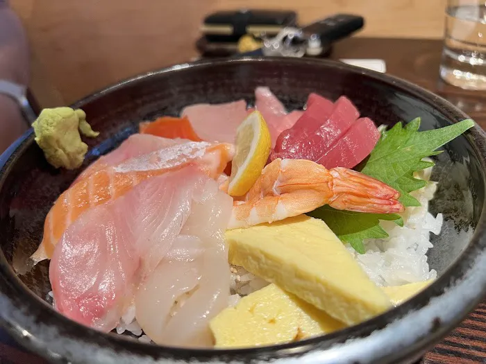 KIWAMI Sushi Bar & Sake House Picture 5