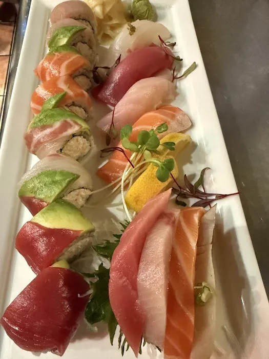 Tomo Sushi @Burien Picture 3