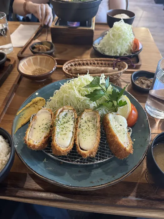 Kobuta & Ookami Katsu and Sake house Picture 2