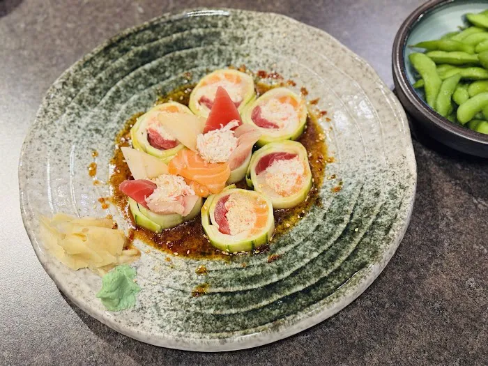 Toma Sushi Restaurant and Bar Picture 4