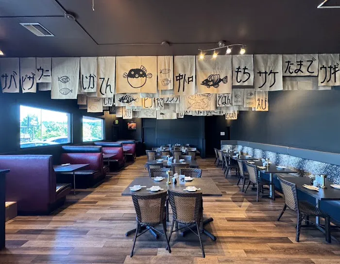 Toma Sushi Restaurant and Bar Picture 2