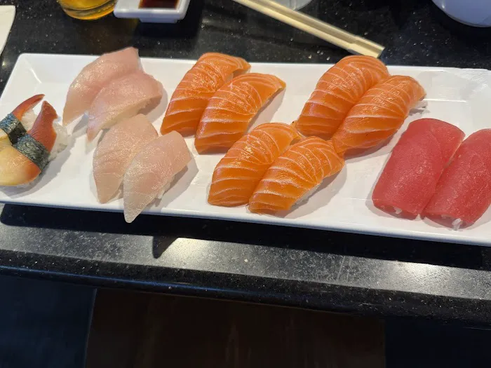 Trapper's Sushi Picture 6