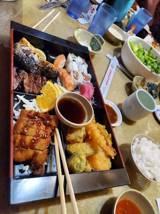 Akasaka Restaurant . Picture 9