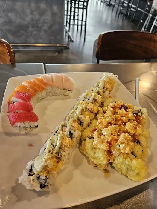 Trapper's Sushi Picture 4