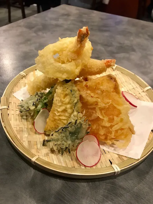 MoMo Sushi Picture 10