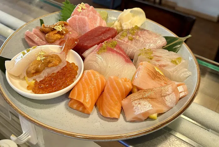 MoMo Sushi Picture 8