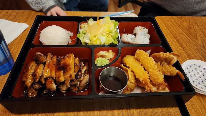 Best Sushi & Teriyaki Picture 8