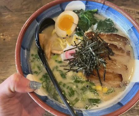 Hanari Sushi & Ramen &Wok