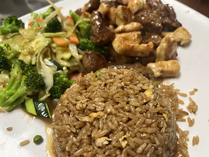 Hanari Sushi & Ramen &Wok Picture 7
