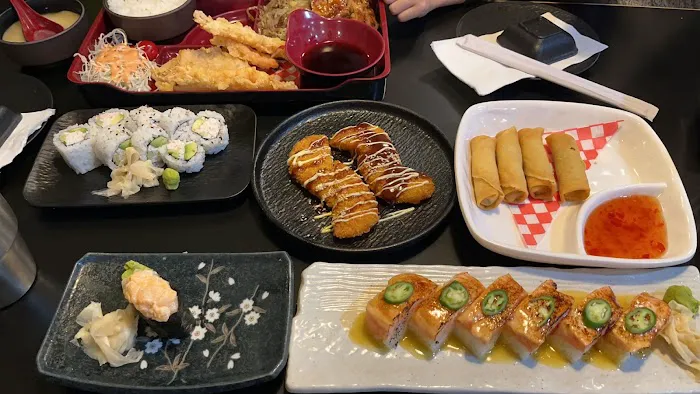 Ho Sushi Bistro Picture 7